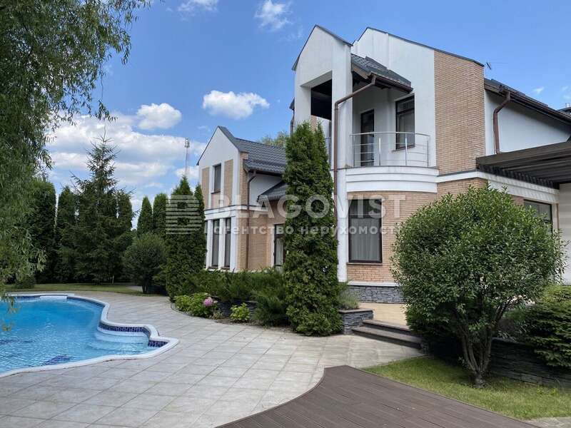 Під Києвом здають в оренду двоповерховий будинок із басейном dqxikeidqxiqqeant