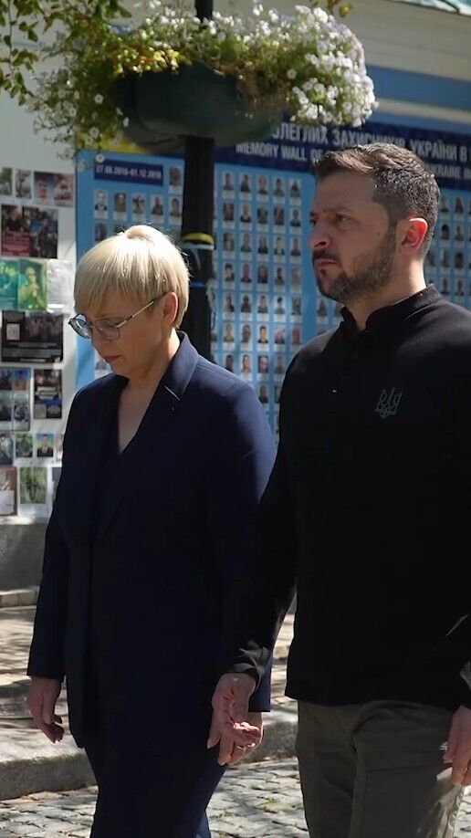 Президентка Словенії прибула з візитом до України та вшанувала пам’ять полеглих захисників. Відео
