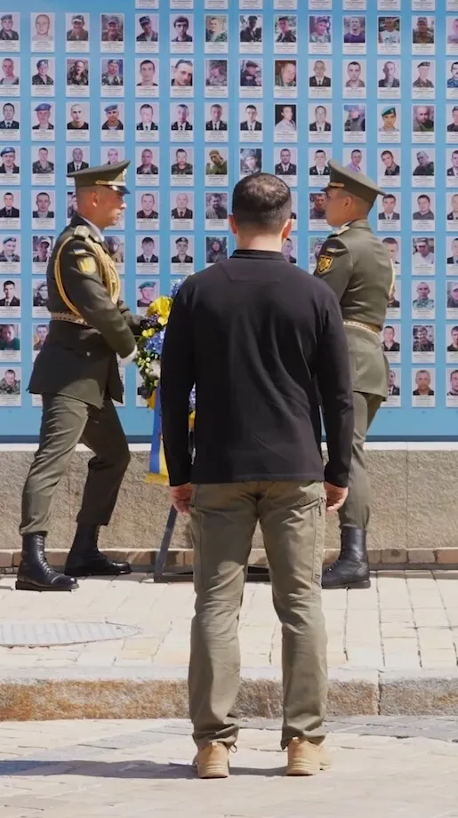 Президентка Словенії прибула з візитом до України та вшанувала пам’ять полеглих захисників. Відео