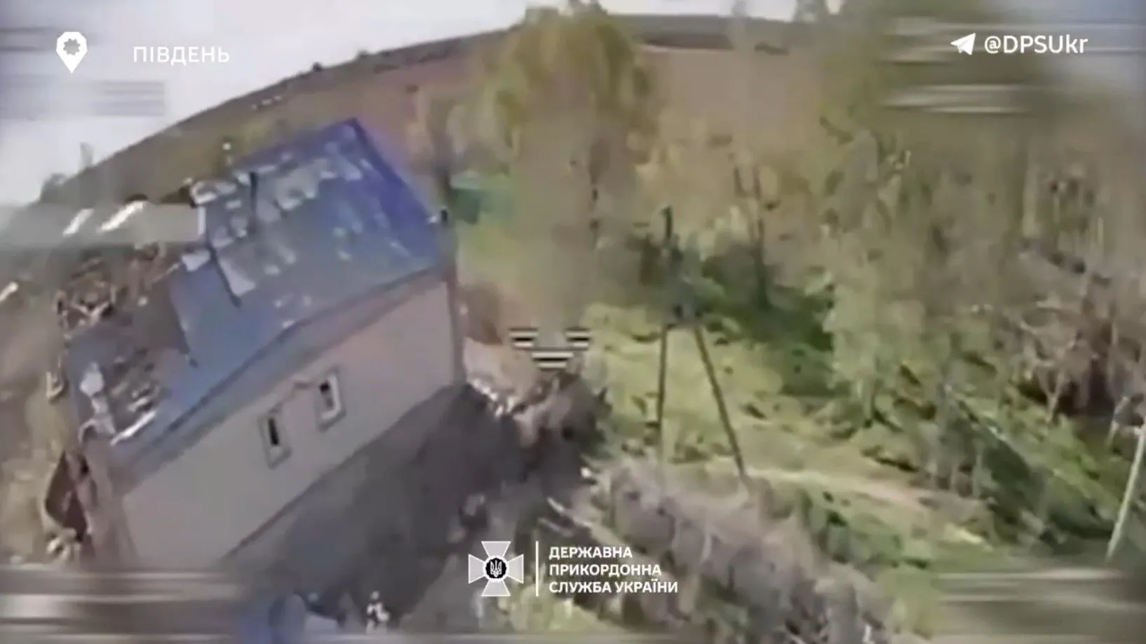 They attacked with FPV drones: the border guards attacked the enemy position in the south and destroyed the communications system. Video dqxikeidqxiqqeant