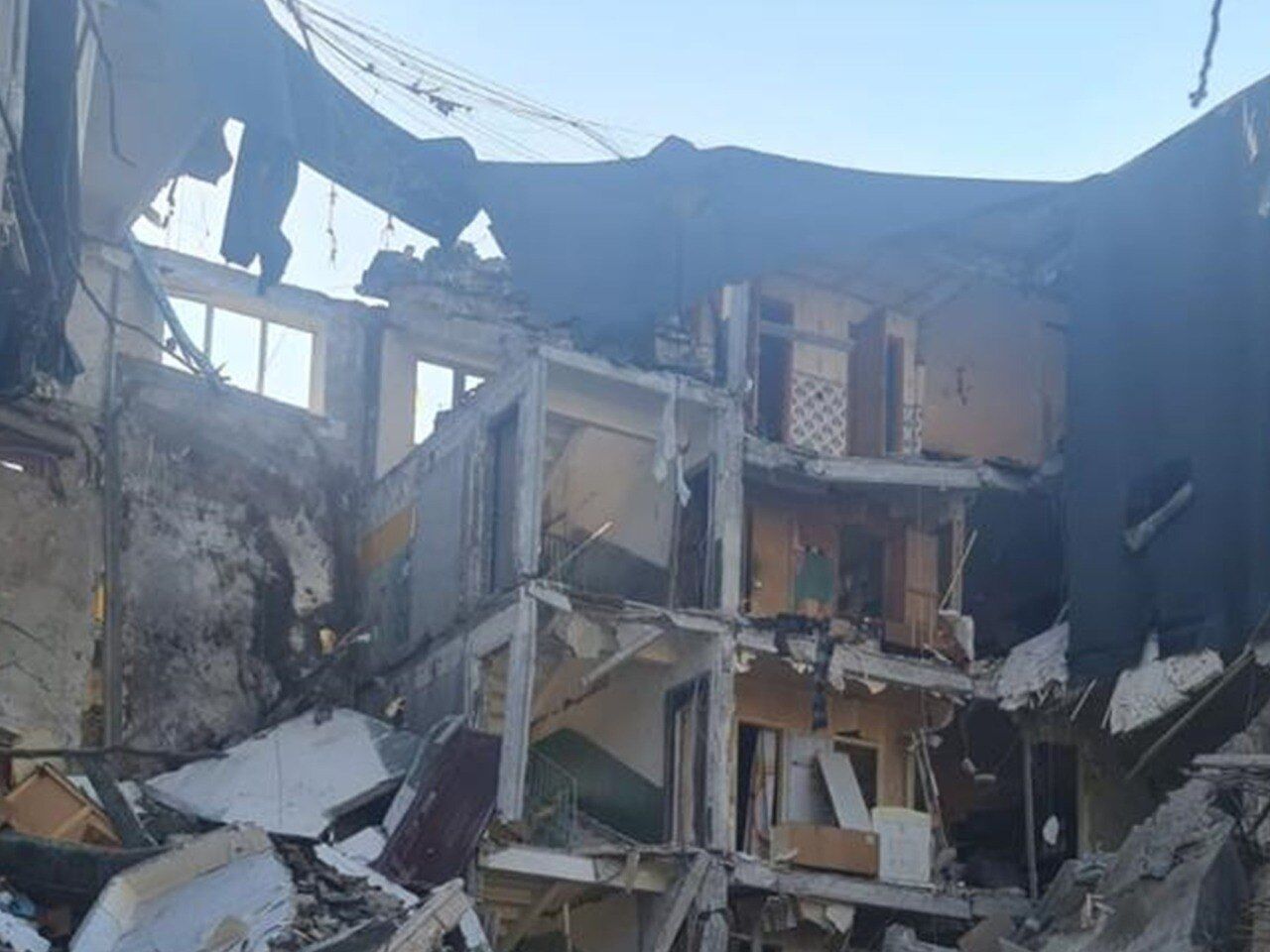 Війська РФ обстріляли Мирноград і Лиман: є жертва і поранені. Фото наслідків