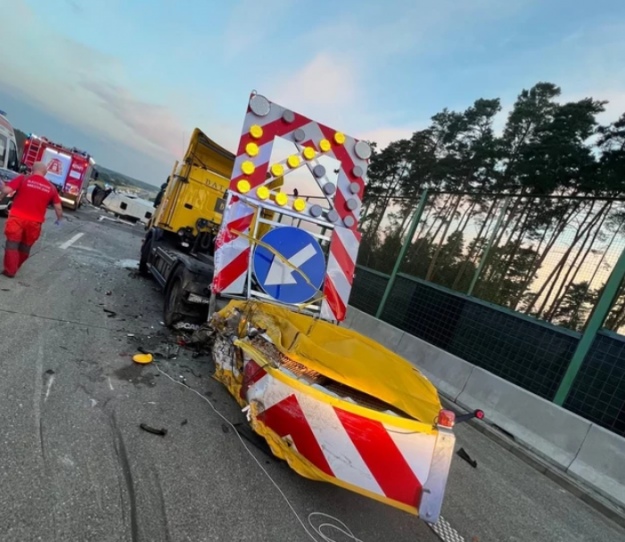 :   dqxikeidqxiqqeant