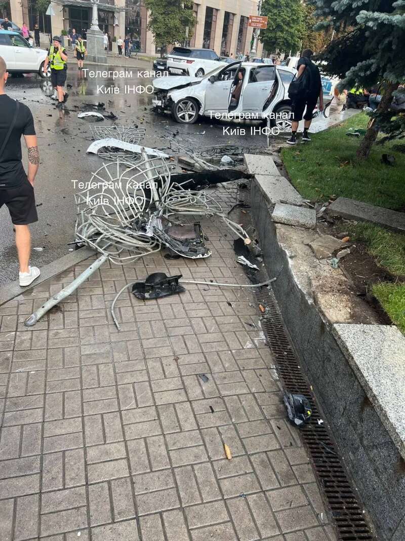 ДТП у центрі столиці 27 липня 2024 року dqxikeidqxiqqeant