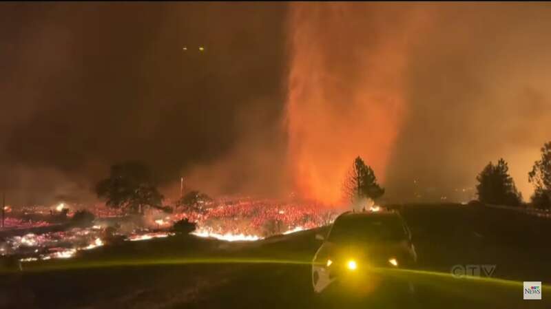 Масштабный пожар в США dqxikeidqxitkant