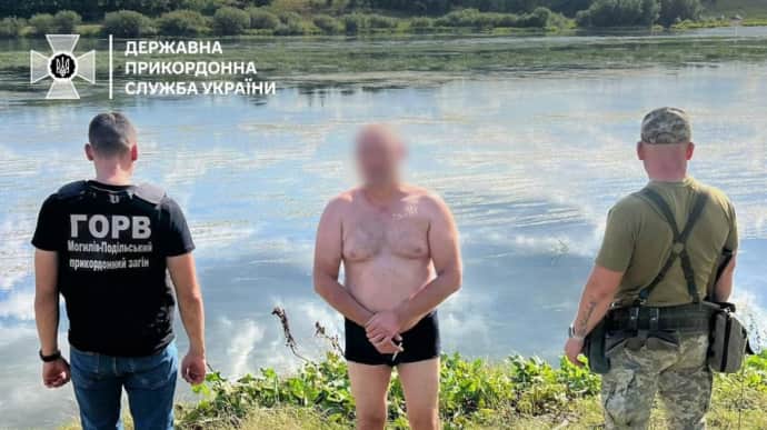 Чоловік переплив річку й опинився замість Молдови в Україні dqxikeidqxiqqeant