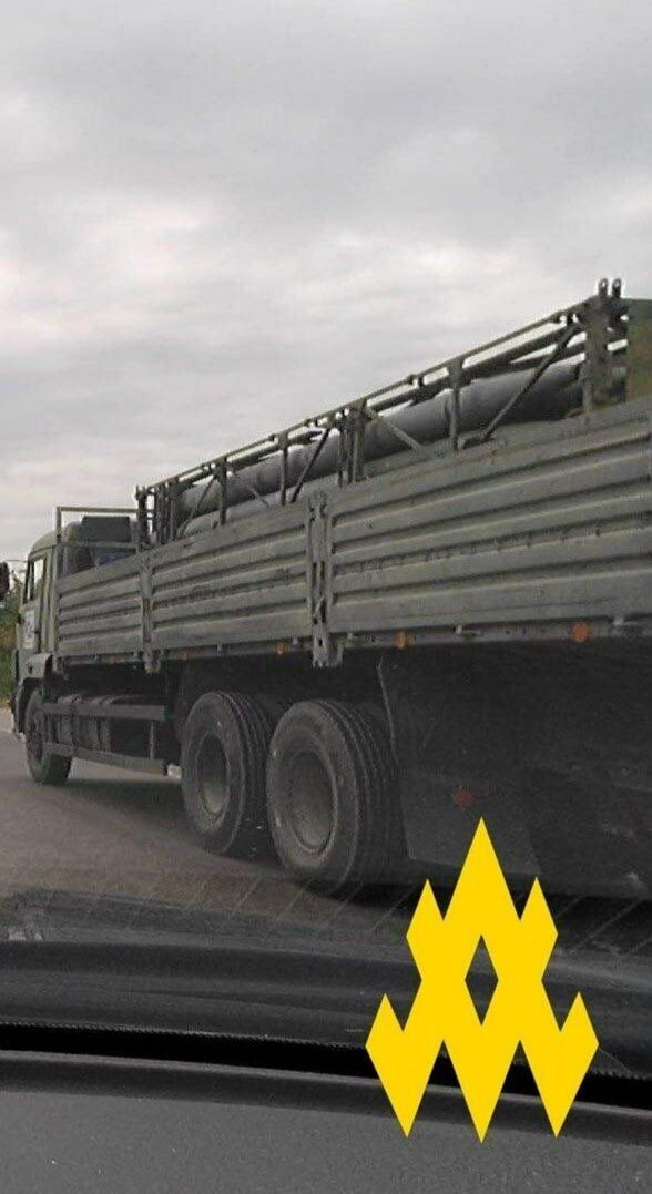 Партизаны зафиксировали, как в Крыму оккупанты имитируют скопление техники и боекомплекта. Фото dqxikeidqxitkant