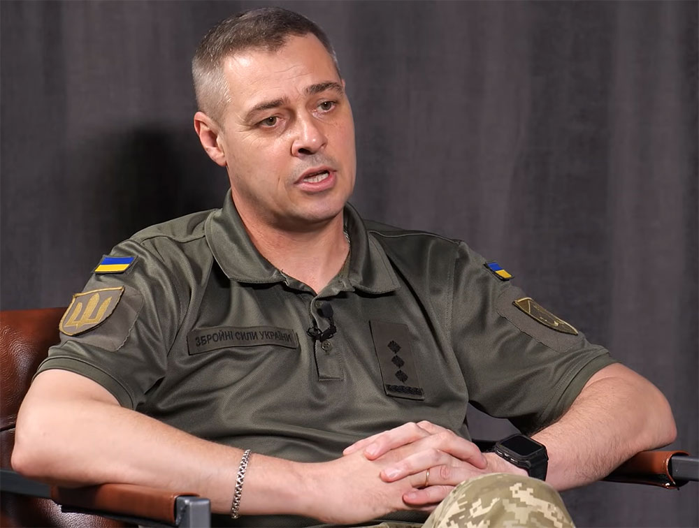 По версии следствия, полковник Роман Скрипник решил деликатную просьбу руководительницы аппарата Черкасской ОГА Елены Бортник по мобилизации