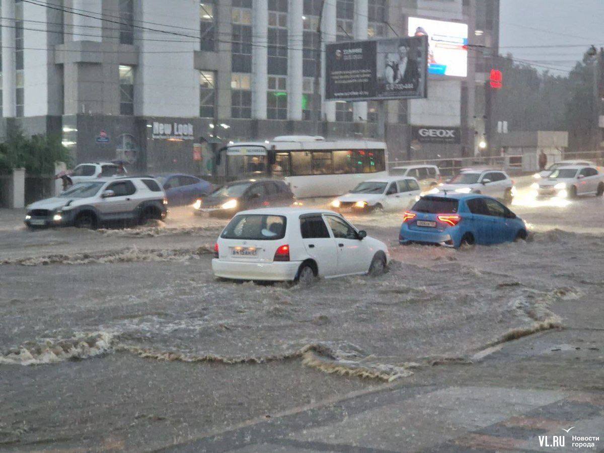 Дороги Владивостока после ливня dqxikeidqxitkant