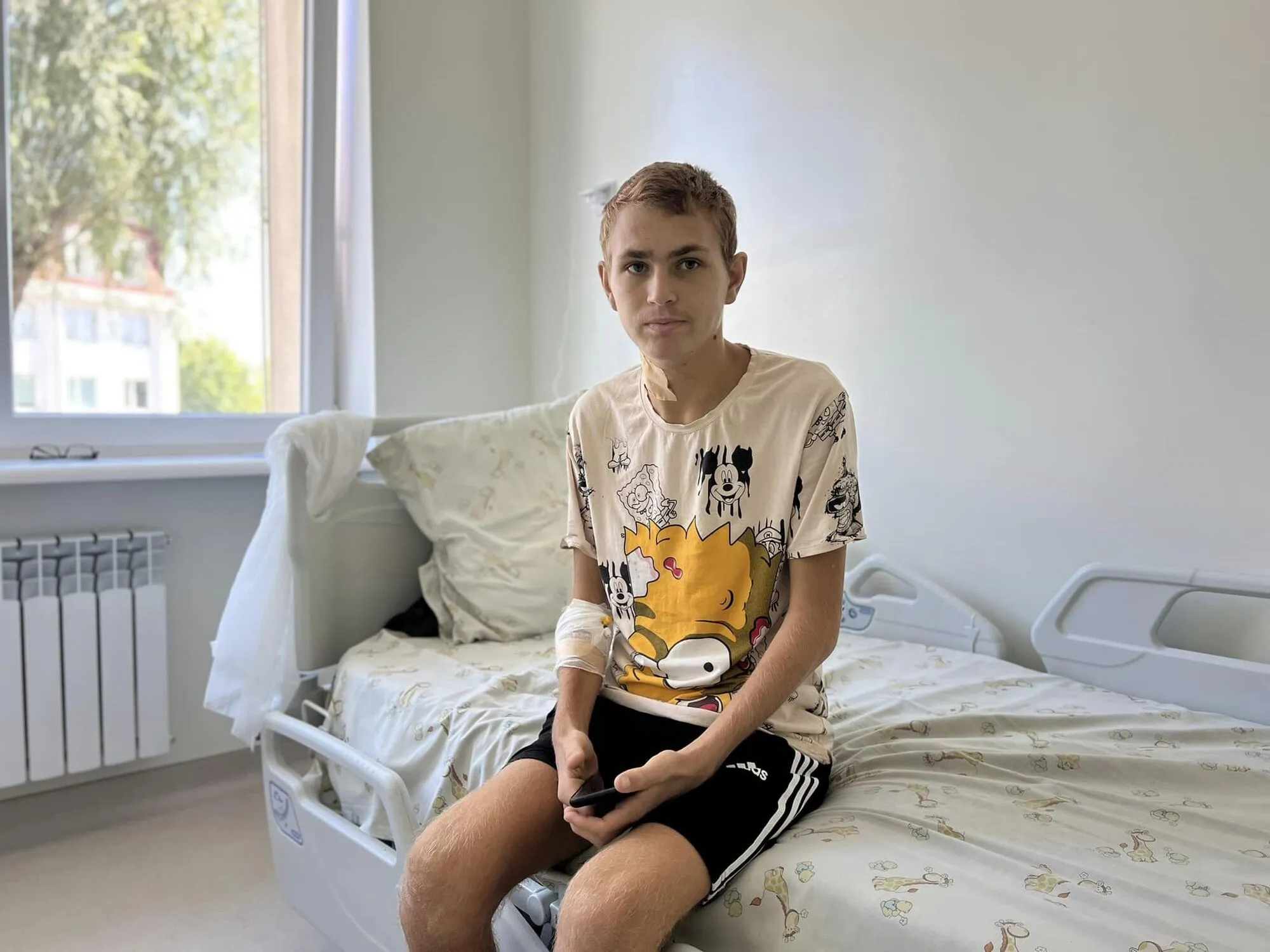 У Львові врятували підлітка, який мало не загинув через відмову нирок та печінки після купання в річці: чим заразився dqxikeidqxitkant