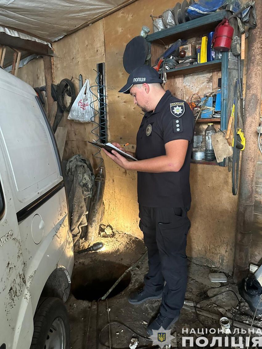 На Чернігівщині батьки та 17-річний син упали в каналізаційну шахту і загинули. Фото з місця трагедії dqxikeidqxiqqeant