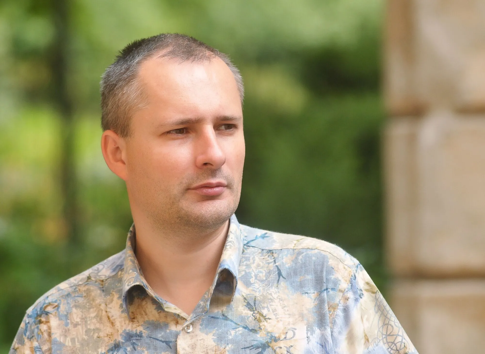 Ученый после начала Великой войны взял в руки оружие.