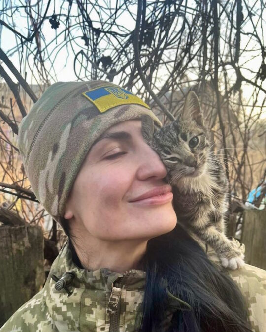 Ольга Бигарь и кот Ольга Бігарь і кіт