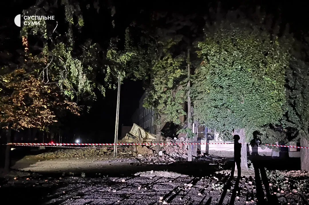 Росіяни скинули КАБ на університет у Сумах: перші подробиці