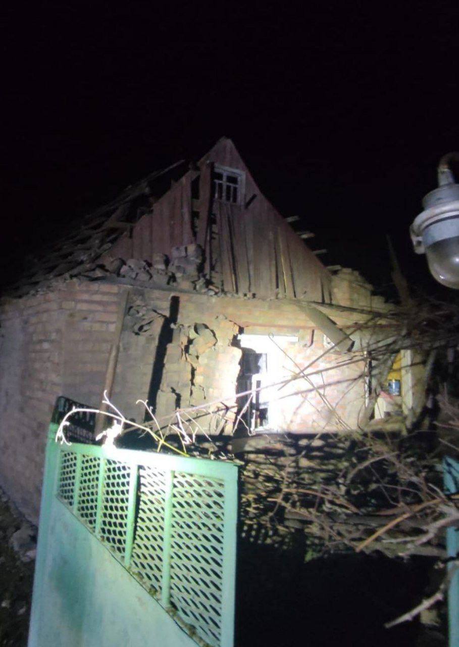 The occupiers struck Dnipropetrovsk region: houses damaged, woman injured. Photo eiqtiddziqxant