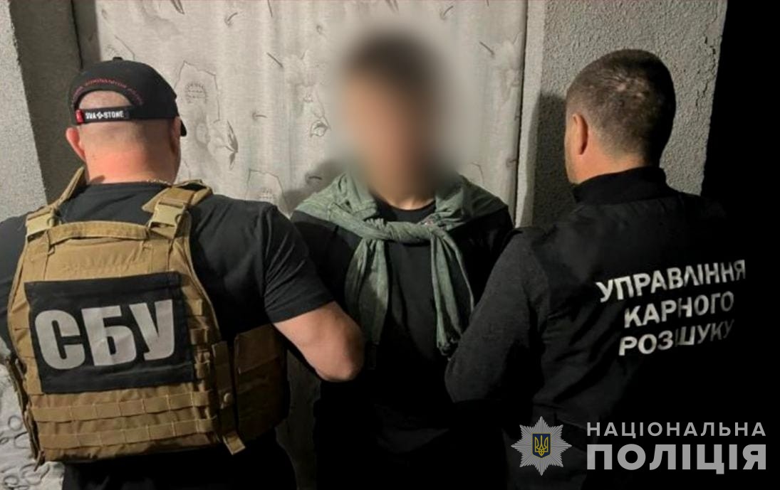 поліцейські спільно з сбу викрили чотирьох зловмисників, які на замовлення спецслужб рф підпалювали на одещині автомобілі військових dqxikeidqxiqqeant