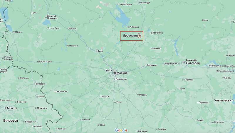 У російському Ярославлі горить склад паливно-мастильних матеріалів. Фото та відео