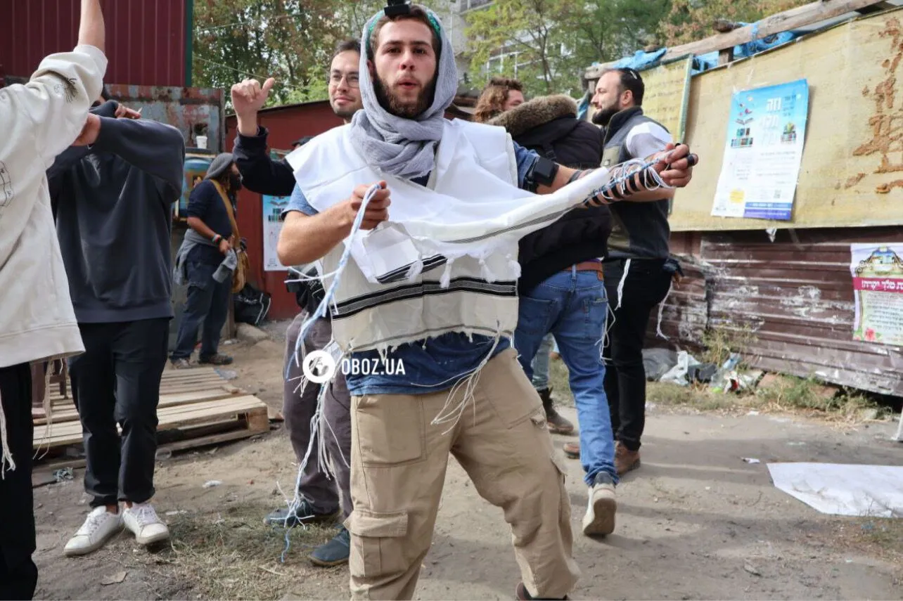 Танцы, молитвы и купание в реке: как хасиды в Умани празднуют Рош га-Шана. Эксклюзивный репортаж