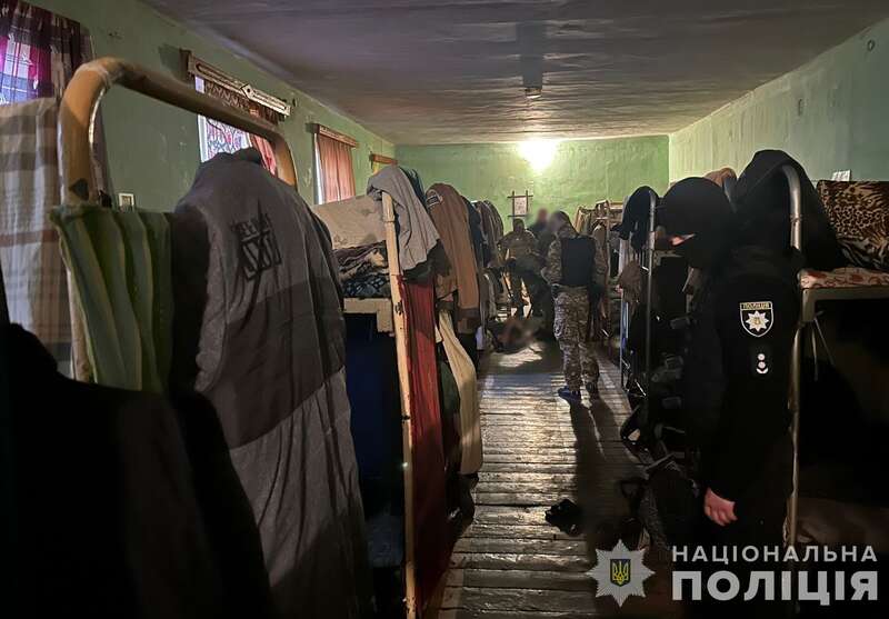 Наркотрафик в исправительных колониях Прикарпатья: подозревается 10 человек, в том числе заключенные - фото 4