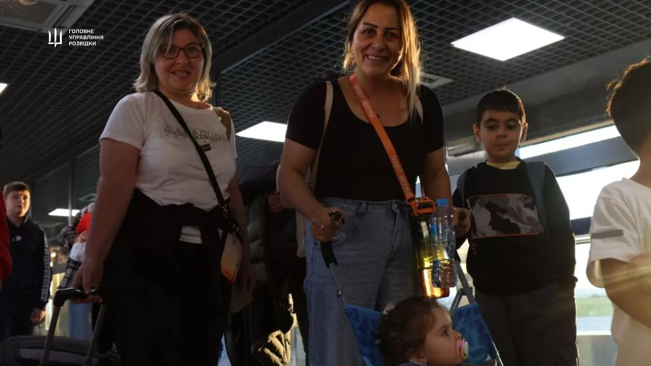 Україна евакуювала з Лівану ще 68 людей: деталі спільної місії ГУР і МЗС. Фото