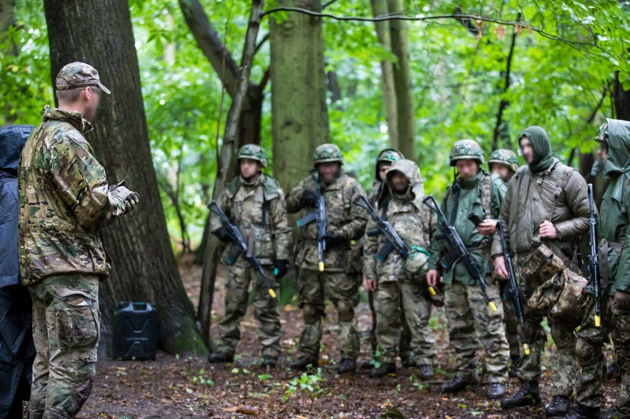 Patrolling, ambush, and tacmed: the Armed Forces of Ukraine demonstrated the training of recruits by Danish instructors in the UK. Photo