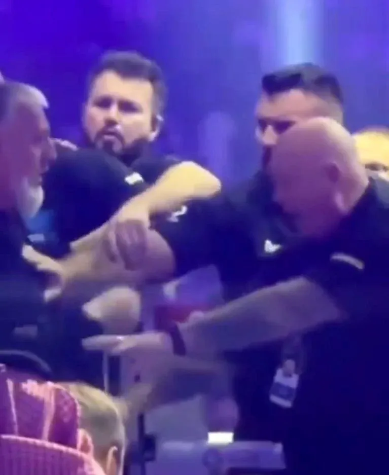 Рамзан Кадыров был унижен во время чемпионского бокса в Саудовской Аравии. Видео