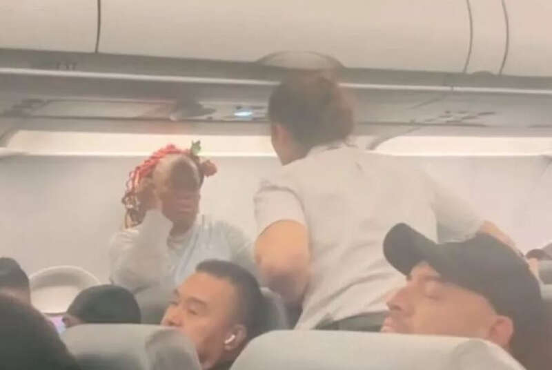     Frontier Airlines,    ,     dqxikeidqxitkant