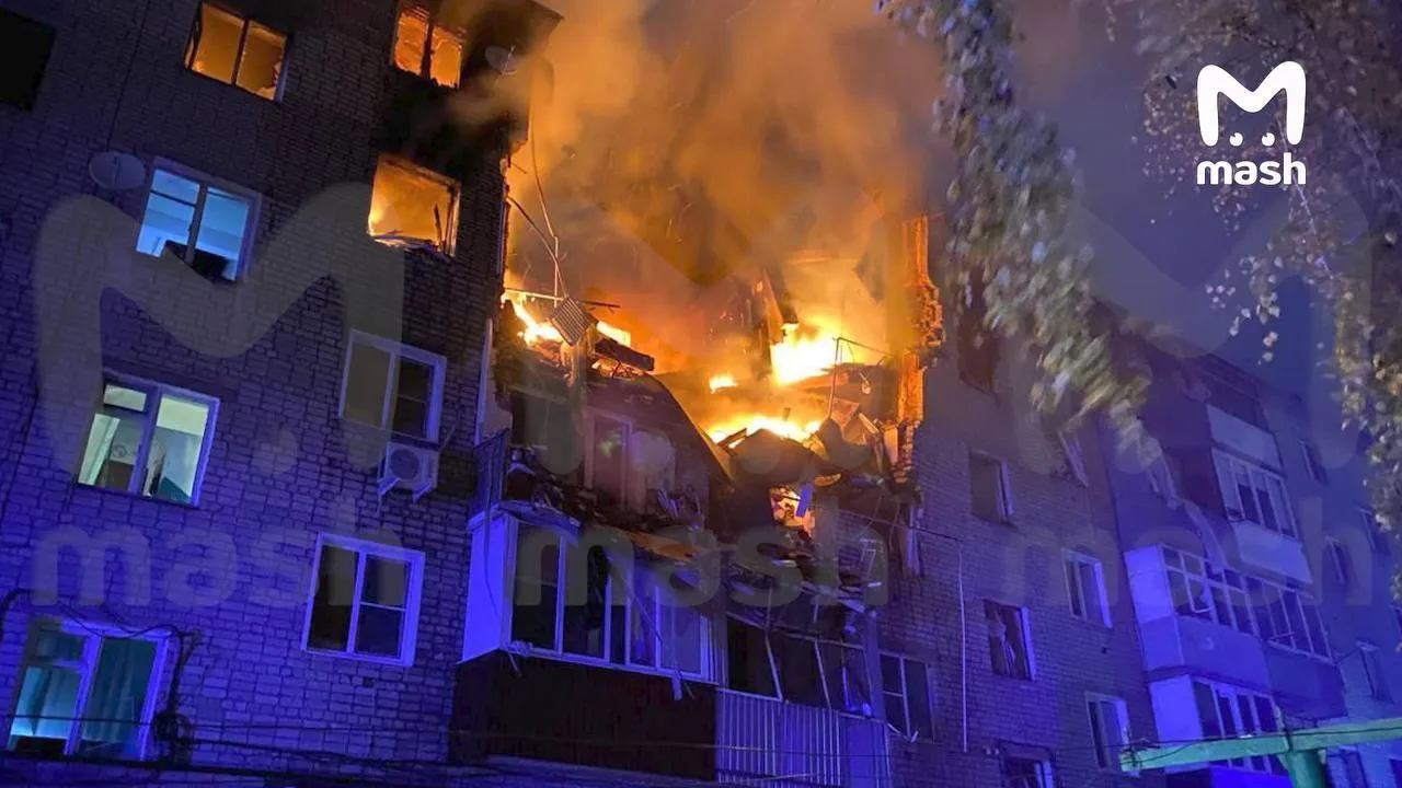 В России произошел взрыв газа в жилом доме, есть погибшие и разрушения. Видео dqxikeidqxiqqeant
