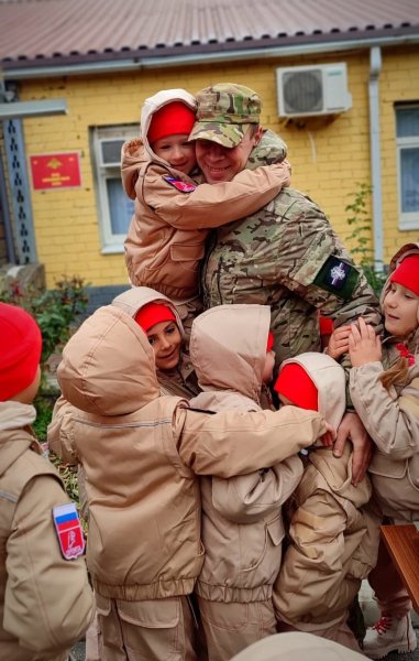 Діти виконали гімн руху юнармії