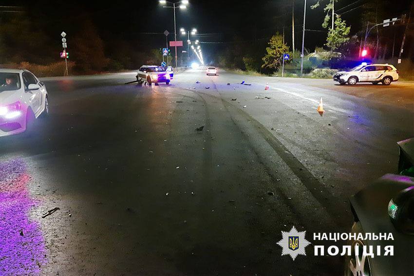   ’  Mercedes    :  .   