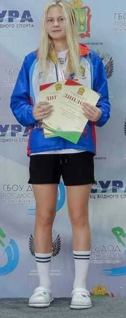 Жесткий анаболик времен ГДР: 14-летняя пловчиха из России попалась на допинге dqxikeidqxitkant