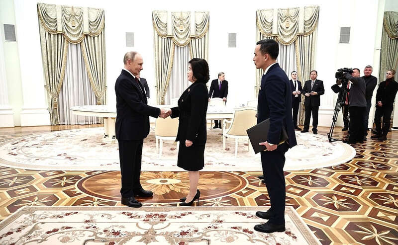 Министр иностранных дел КНДР, Чхве Сон Хи, КНДР, Северная Корея, глава МИД КНДР, Владимир Путин