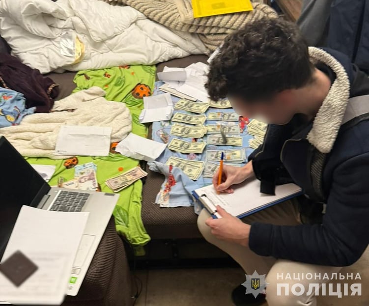 Посадовицю Центральної МСЕК затримали на хабарі