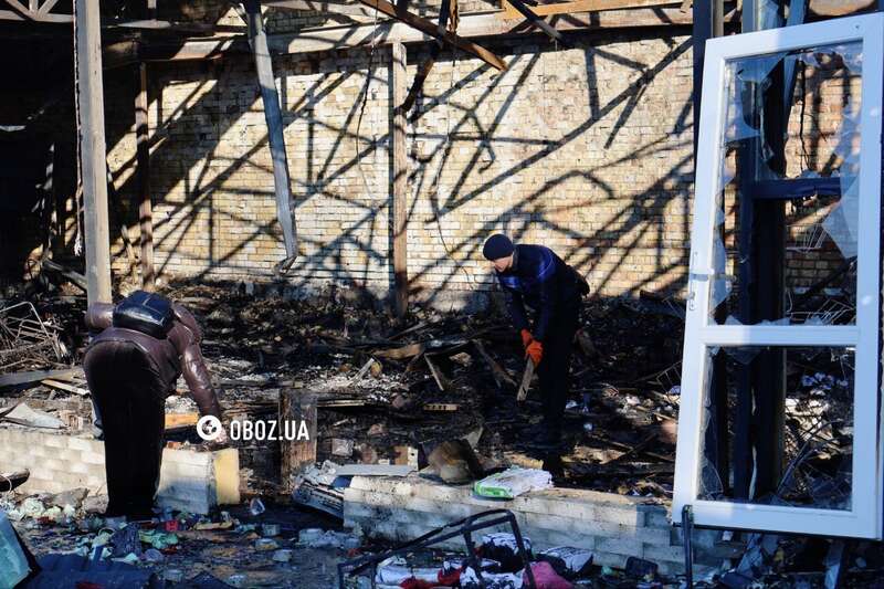 На рынке уничтожено более десяти магазинов: новые данные о последствиях российского удара по Киеву. Фоторепортаж