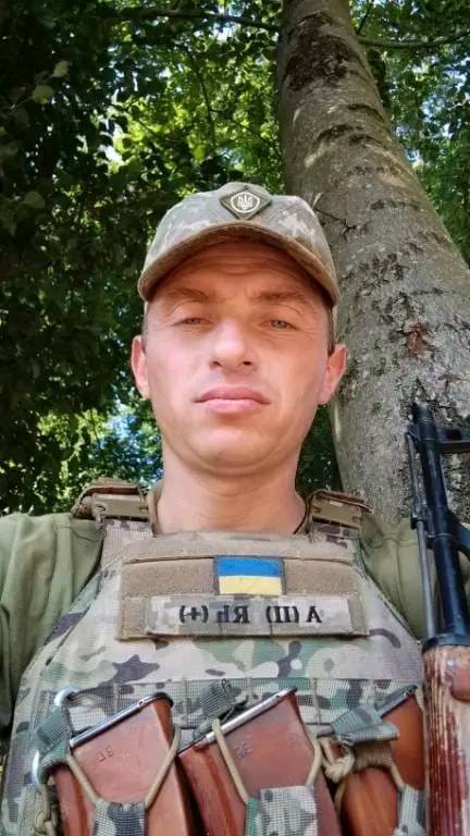 Ему навсегда будет 34: на левобережье Херсонщины погиб снайпер-разведчик из Львовщины. Фото dqxikeidqxitkant