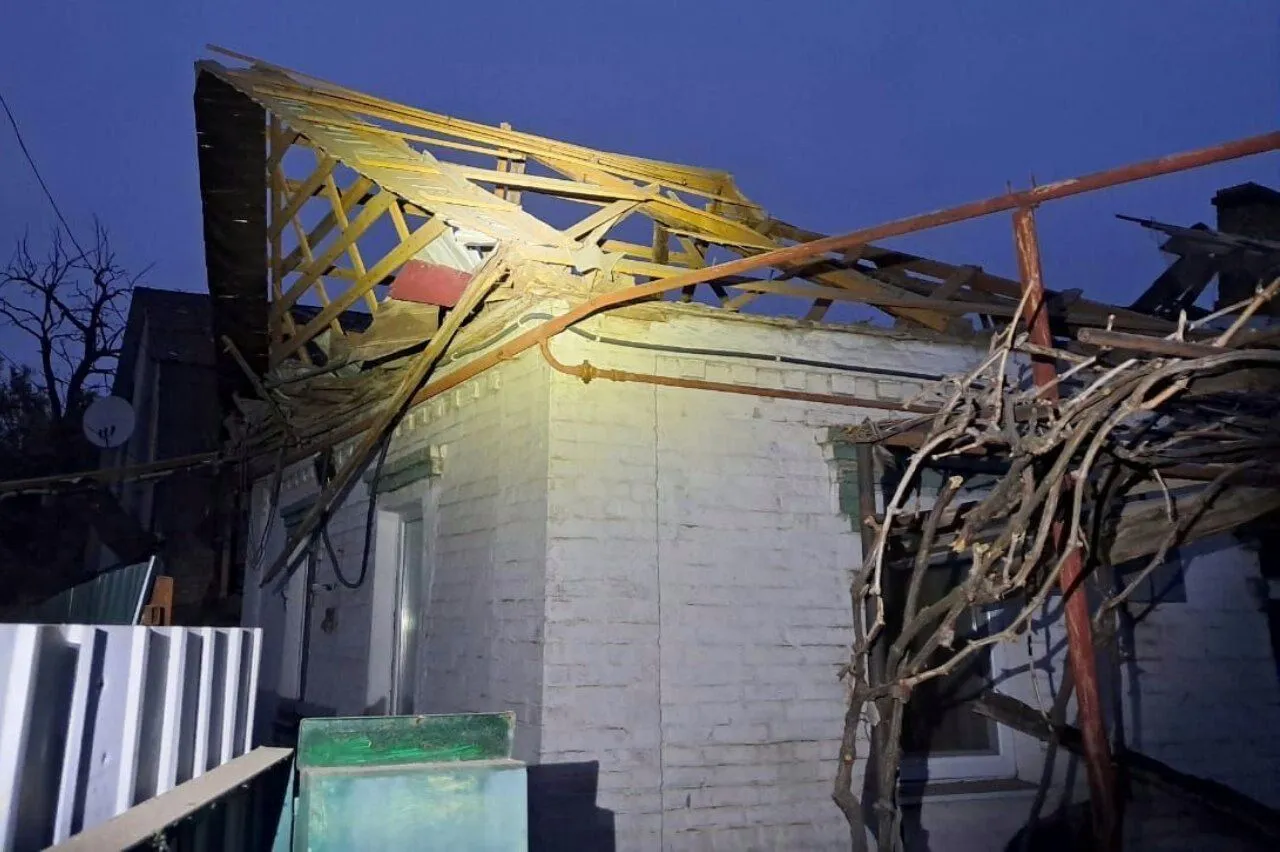 Russia attacked Nikopol region: houses, cars, and power lines damaged. Photo