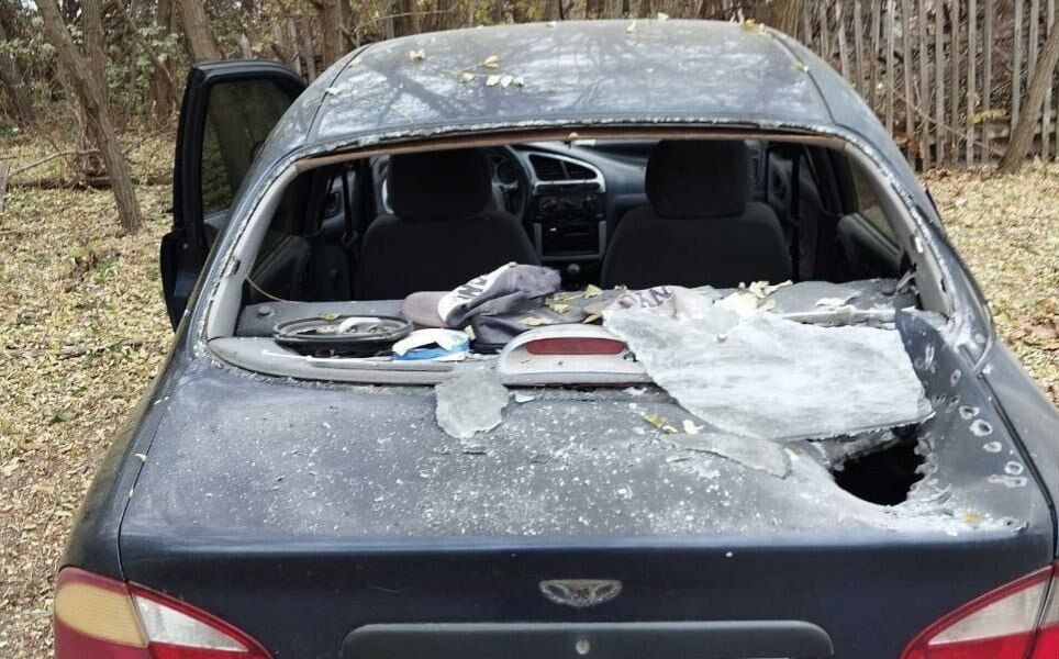 Россия атаковала Никопольщину: пострадали дома, авто, ЛЭП. Фото