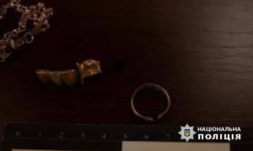 У Києві по гарячих слідах затримали двох квартирних крадіїв. Подробиці справи та фото dqxikeidqxitkant