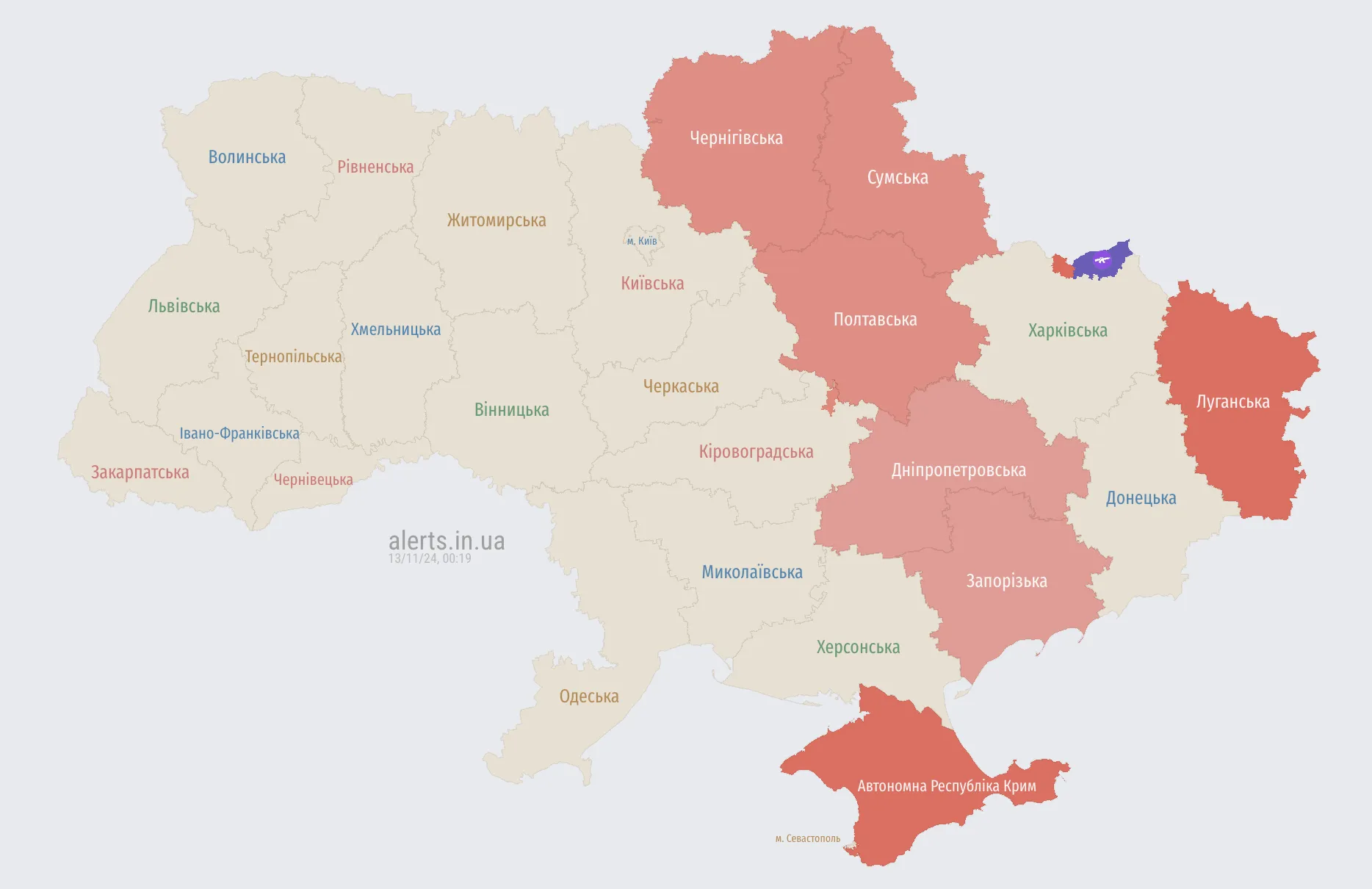 Украиной распространяется воздушная тревога: враг запустил