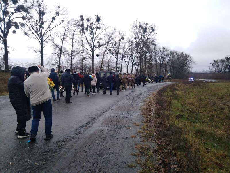    35:     ,       䳿. 