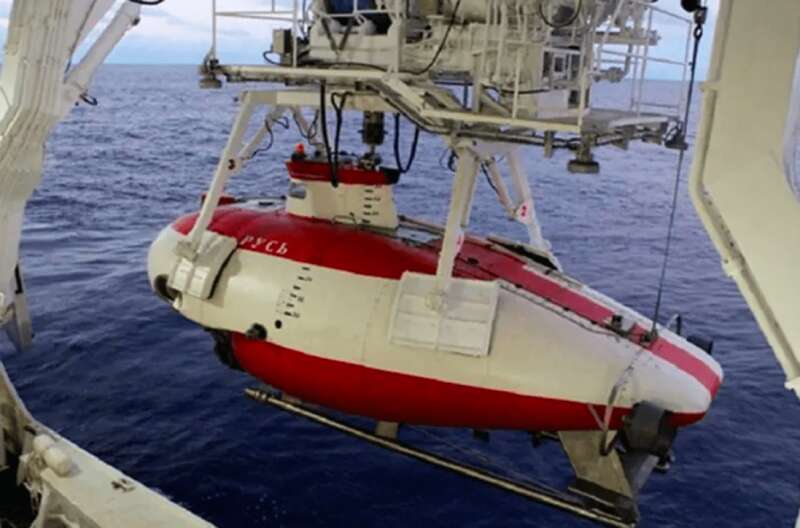 подводный аппарат русь, корабль янтарь, янтарь dqxikeidqxitkant