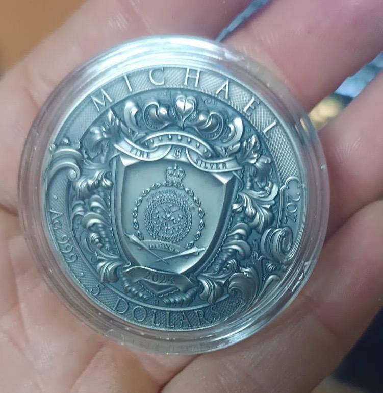 Митники виявили вантаж на посту