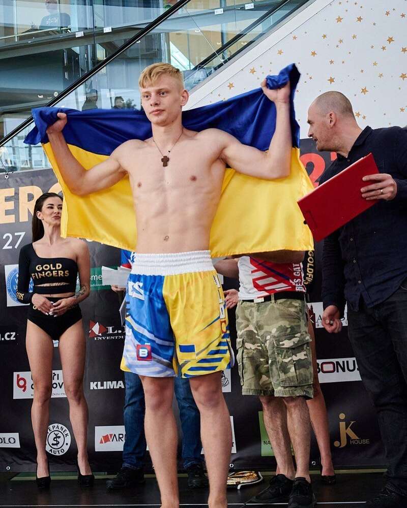 Непобежденный украинский боксер пострадал от ракетного удара по Сумам: кровь заливала лицо чемпиона после попадания баллистики