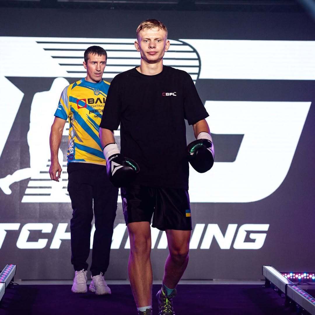 Непобежденный украинский боксер пострадал от ракетного удара по Сумам: кровь заливала лицо чемпиона после попадания баллистики