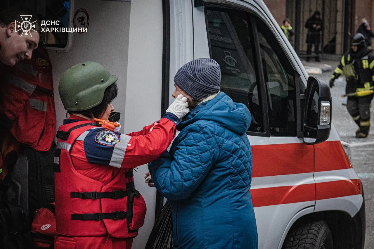 Russians attacked the center of Kharkiv: 41 buildings damaged, many civilians injured. Photos and videos