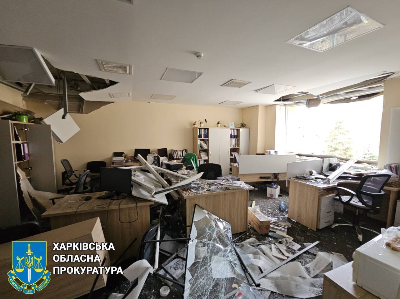 Russians attacked the center of Kharkiv: 41 buildings damaged, many civilians injured. Photos and videos