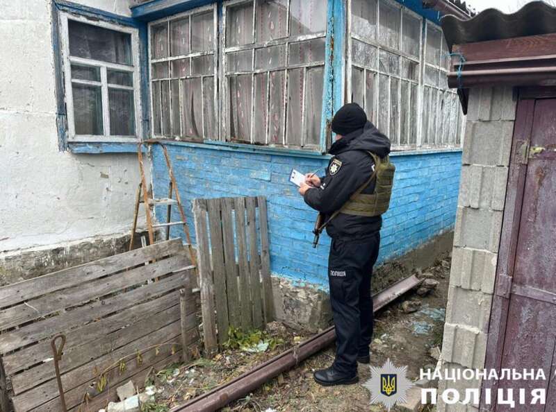 Поврежденные жилые дома и линии электросетей: в КОВА рассказали о последствиях российской атаки на Киевщину. Фото