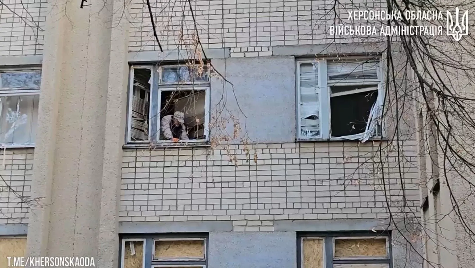 Shelling of Kherson and the region continues: as a result of Russian terror, a woman was killed, many injured, a hospital was damaged. Video