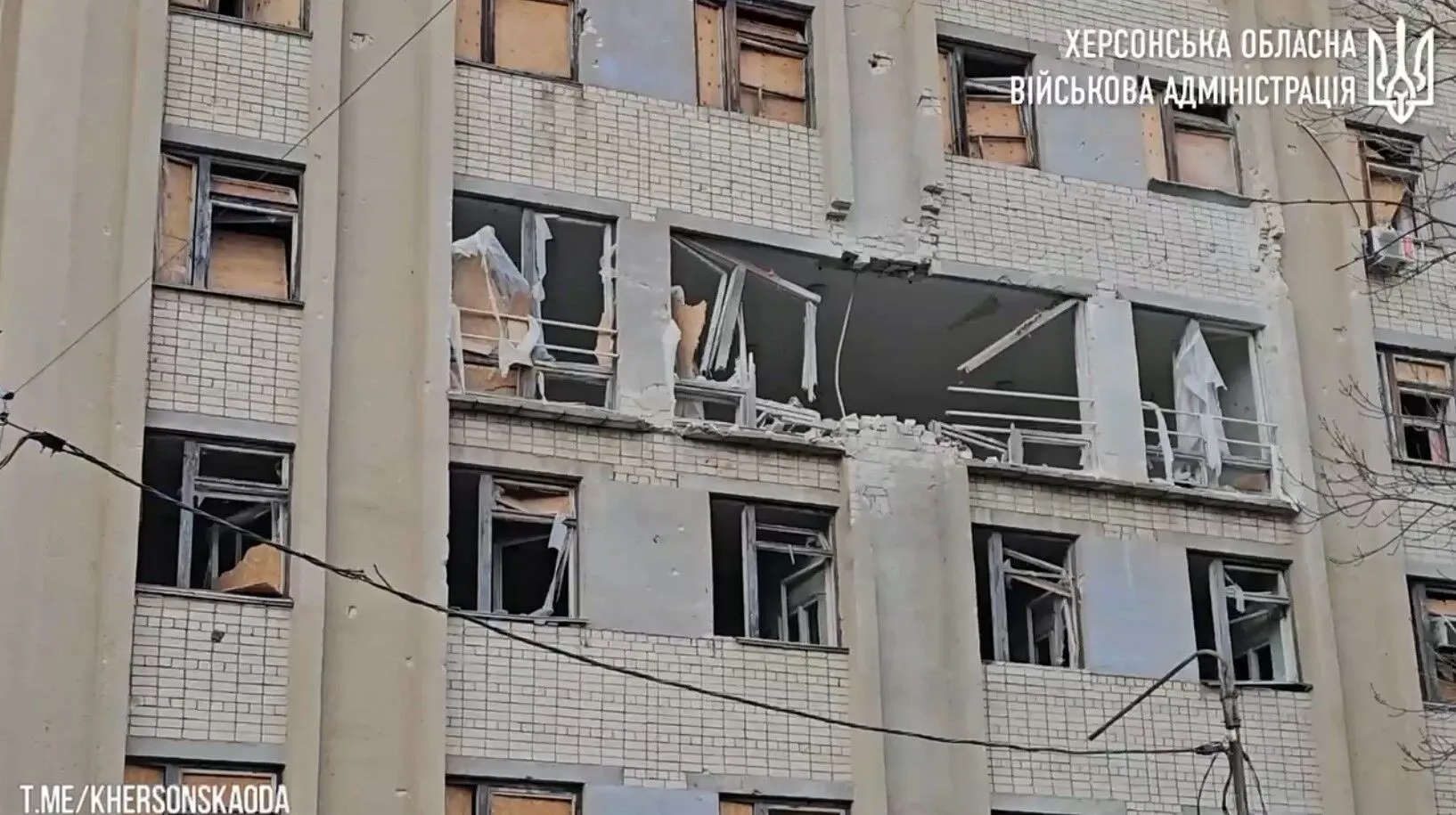 Shelling of Kherson and the region continues: as a result of Russian terror, a woman was killed, many injured, a hospital was damaged. Video