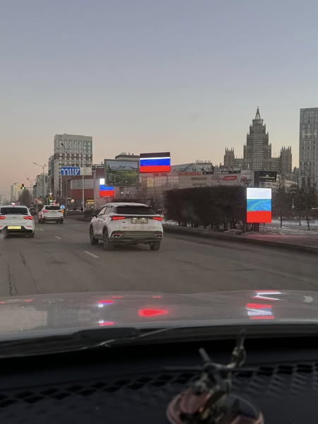 Астана, столиця, Казахстан, російський прапор, триколор, візит Путіна, банери