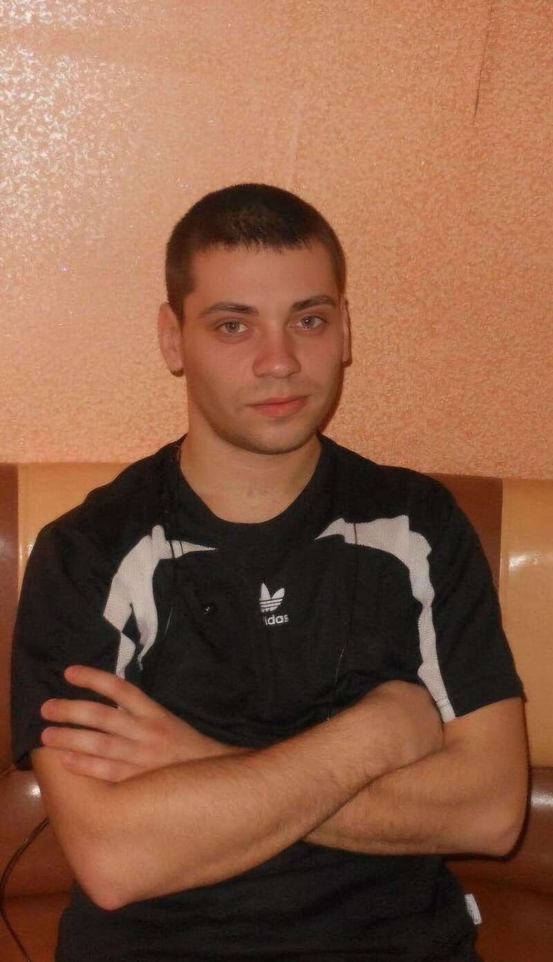 Йому назавжди буде 36: на Дніпропетровщині попрощалися з воїном, який загинув у боях на Курщині. Фото dqxikeidqxiqqeant